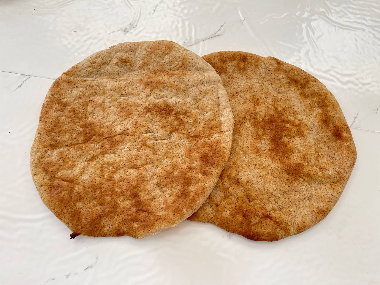 خبز اللوز
